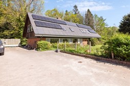 Top 6 over dyreste boliger til salg i Brædstrup. Priser op til 9.450.000 kr