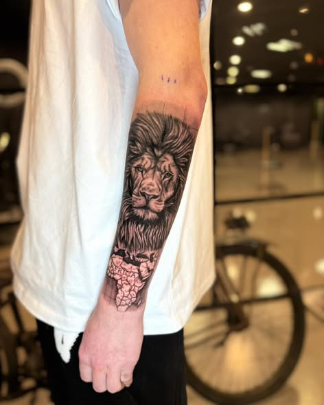 Mr. & Mrs. Tattoo tilbyder ledige tider hos Frederikke i april