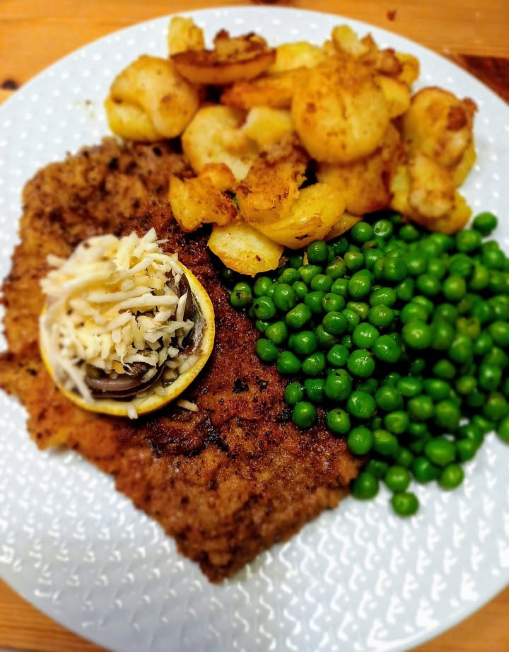 Njordkøkken tilbyder skinkeschnitzel til afhentning tirsdag 11/11