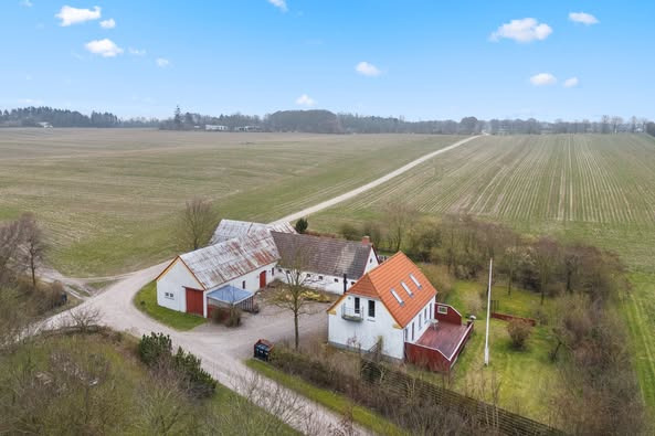 Mæglerhuset Asger Larsen tilbyder ejendom i Strandby med prisnedsættelse på 150.000 kr.