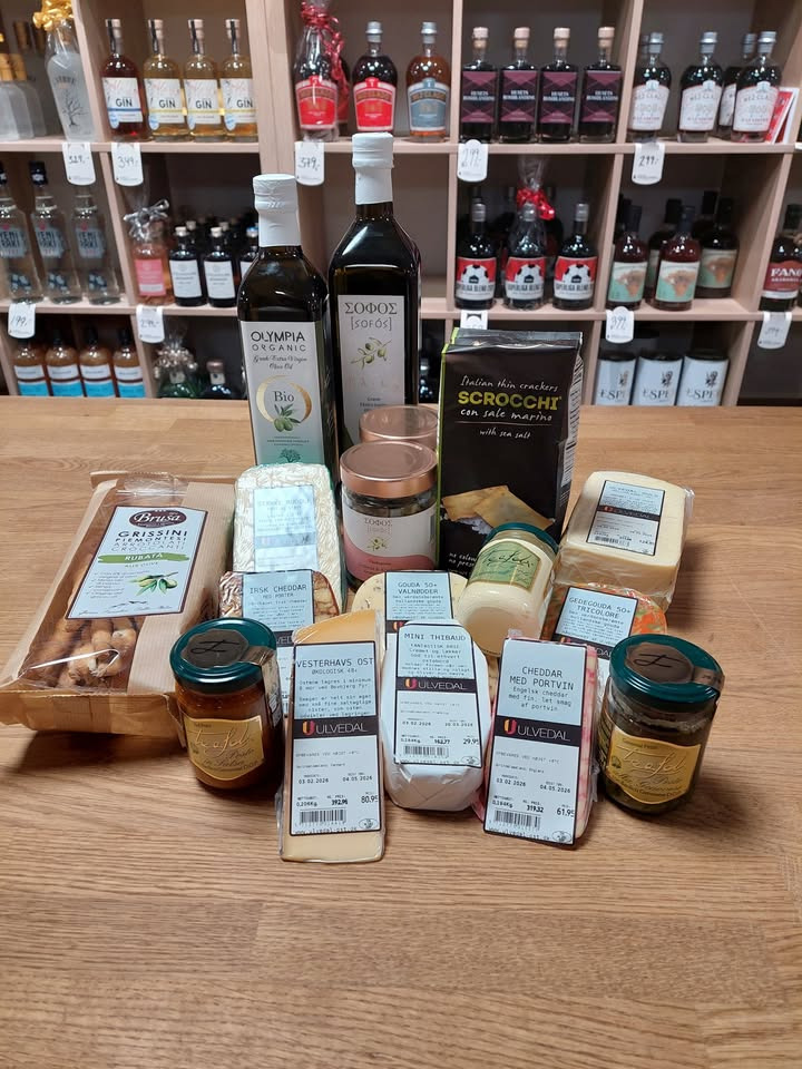 Fredericia Vinhandel introducerer nyt udvalg af specialoste og olivenprodukter
