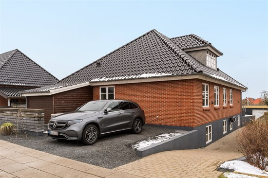 Carit Etlars Alle 25 og 9 andre boliger er kommet til salg denne uge i Esbjerg - se boligerne her.