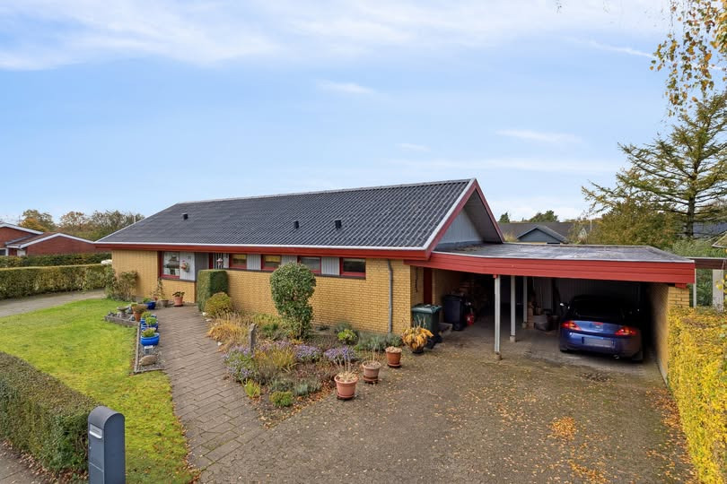 John Frandsen Ikast præsenterer lys og rummelig villa tæt på centrum