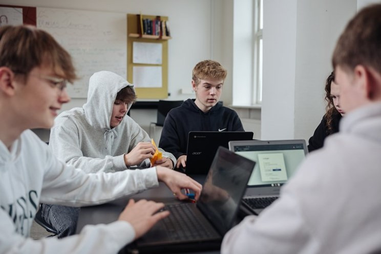 Nyt projekt i Vejle støtter unge i at finde job og uddannelse gennem mentorordninger