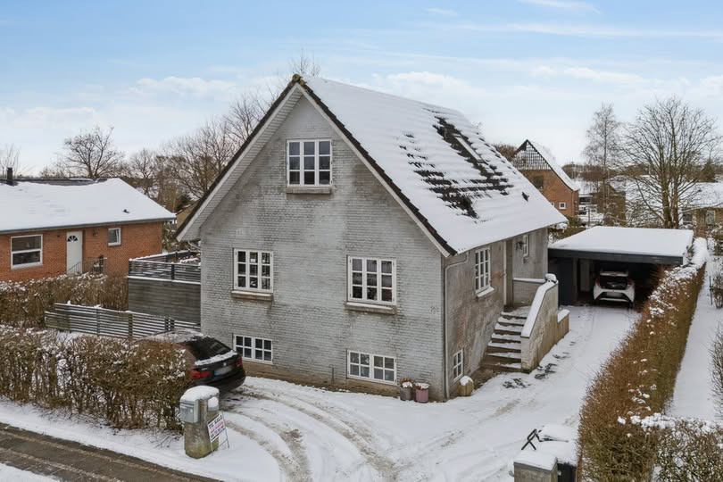 Ny rummelig villa centralt i Ikast fra John Frandsen Ikast