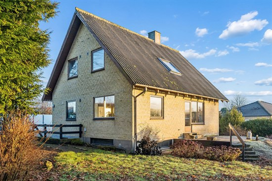 Gårdstedvej 1 er til salg for kun 598.000 kr.: Se de billigste boliger til salg i Them her