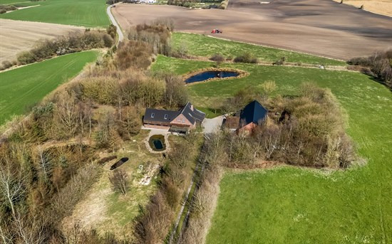 Svendshedevej 11 og 9 andre boliger er kommet til salg denne uge i Vinderup - se boligerne her.