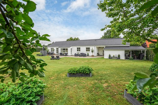Luksusbolig netop kommet til salg i Morud: Se hvad du skal smide for Moruds dyreste adresser her