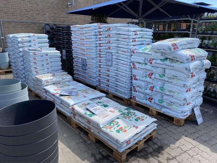 Nyt på opslagstavlen i Viby J