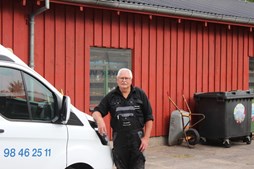 Hos Tom er ingen opgaver for små eller for store