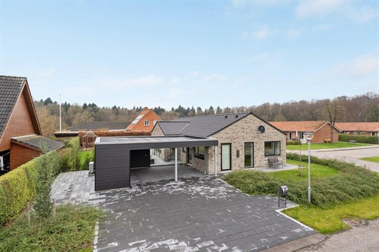 Top 6 over dyreste boliger til salg i Oksbøl. Priser op til 4.998.000 kr