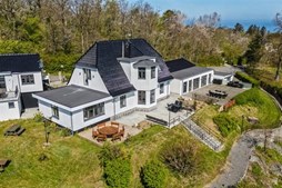 Top 6 over dyreste boliger til salg i Allinge. Priser op til 14.950.000 kr