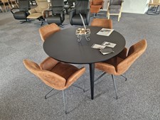 Ændrede åbningstider hos HoveLind Møbler denne uge