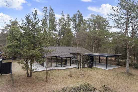 Mårvej 6 og 1 anden boliger er kommet til salg denne uge i Ålbæk - se boligerne her.