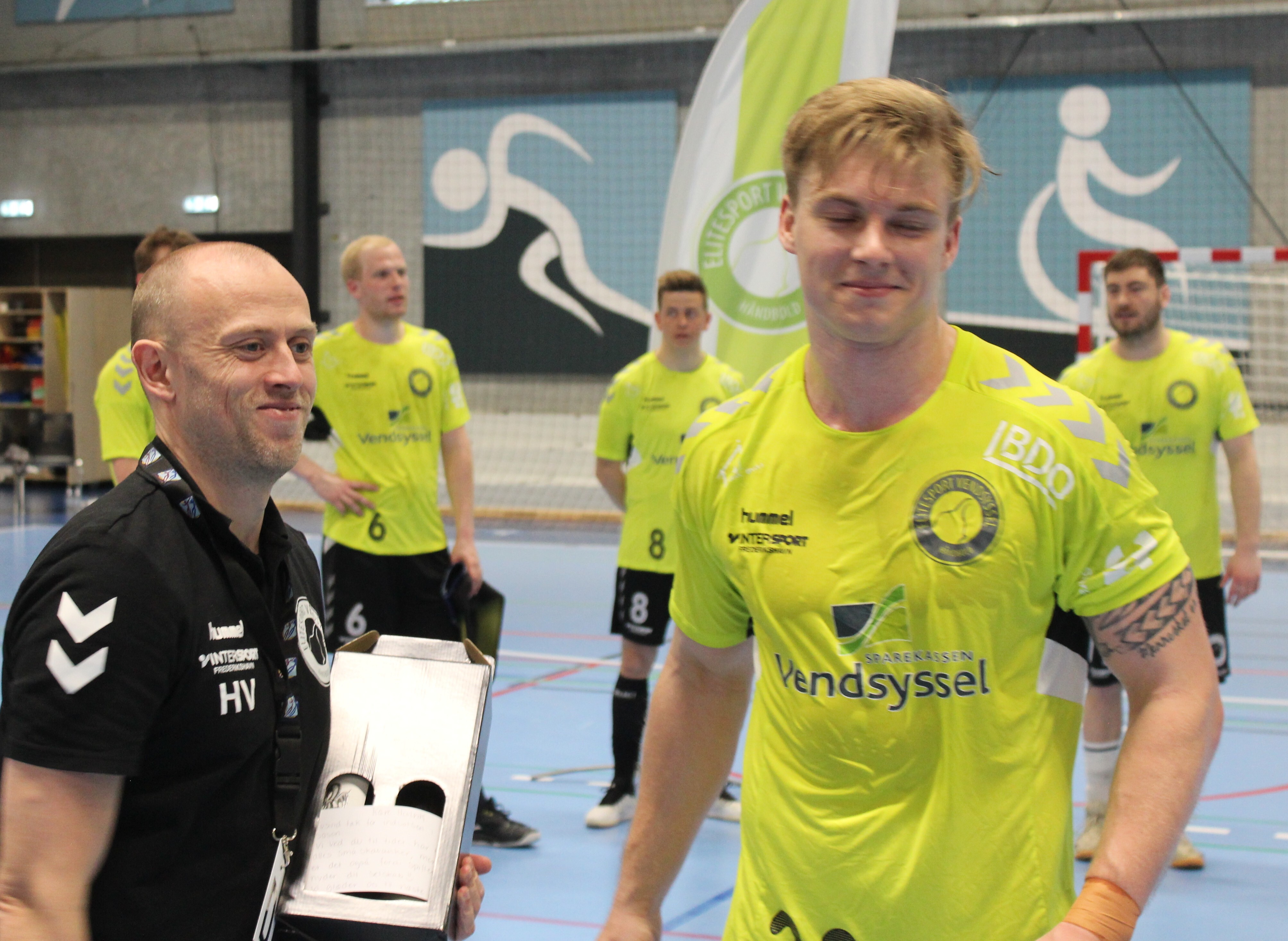 Varmt farvel, svag indsats