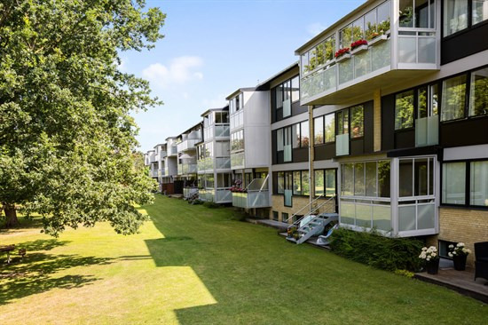 Brøndbyvestervej 38 er til salg for kun 2.995.000 kr.: Se de billigste boliger til salg i Brøndby her