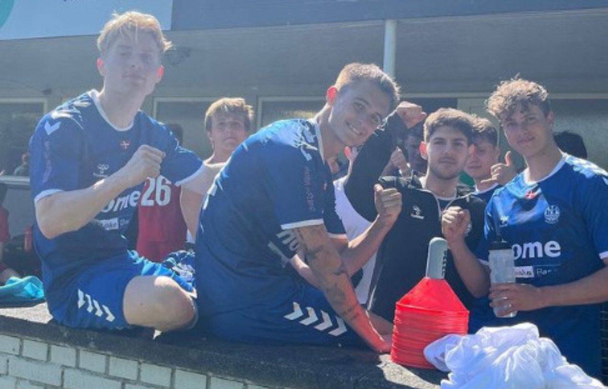 Bredballe IF sejrer over Aarhus 1900: "Jeg er så sindssygt stolt af den her gruppe"