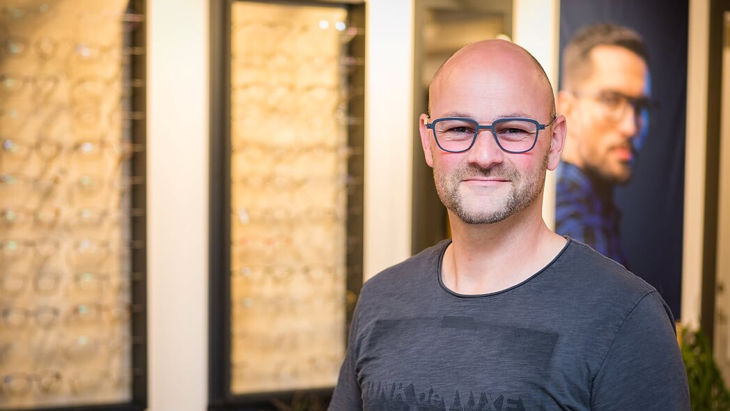 Nye briller og stærke traditioner hos Kaj Jensen Optik