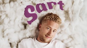 Jakob Thranes nye comedyshow "Sart" kommer til Fredericia