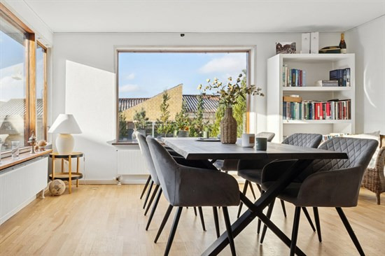 Valmuevej 9 og 2 andre boliger er kommet til salg denne uge i Hørsholm - se boligerne her.