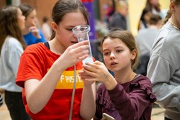 Naturfagsmaraton i Esbjerg og Fanø kommuner: Elever skaber morgendagens løsninger