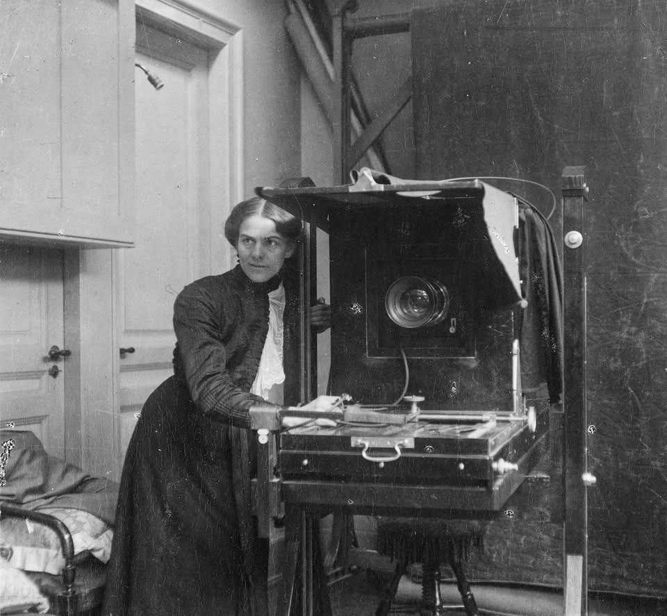 Omvisning i I Skyggen bringer kvindehistoriens lys til Grenaa