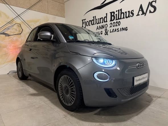 Fjordlund Bilhus tilbyder hurtig levering på over 40 biler, herunder Fiat 500e