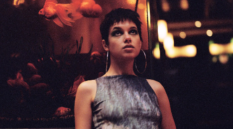 Oplev DAYYANI's energiske popunivers på Fermaten