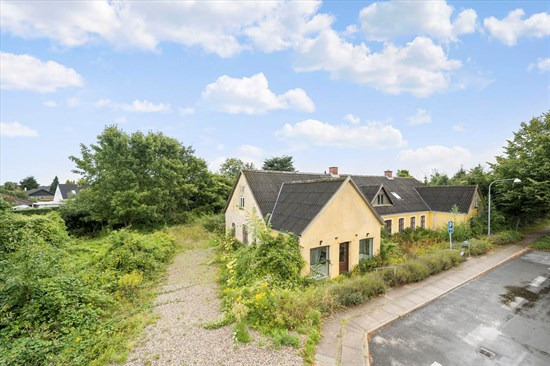 Pris sat ned med 500.000 kr. på Torpegårdsvej 8