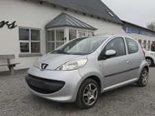 TT CARS ApS præsenterer Peugeot 107 som din næste biloplevelse