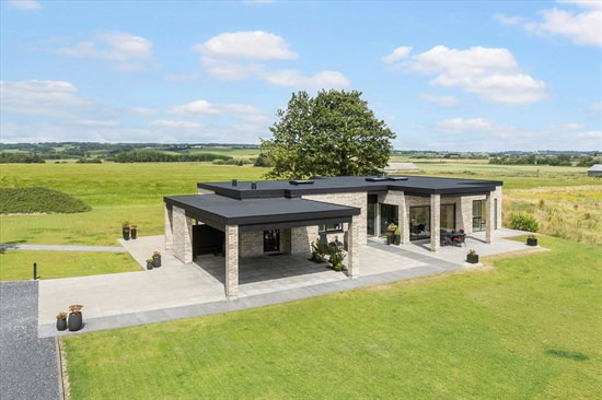 Top 6 over dyreste boliger til salg i Hadsten. Priser op til 41.500.000 kr