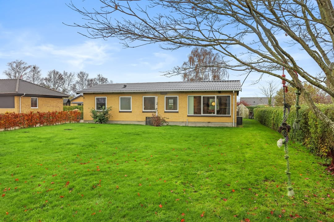 Mæglerhuset Sæby annoncerer ny pris på villa i Præstbro