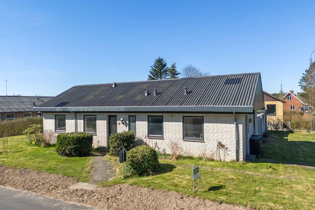 Mæglerhuset sælger etplansvilla i Sulsted til ny attraktiv pris