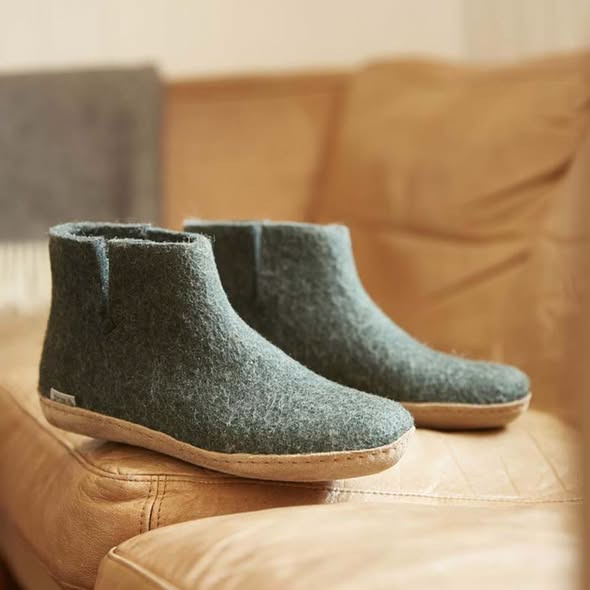 Rishøjgård Gårdbutik og Jordbrug minder om bestilling af hjemmesko fra Glerups