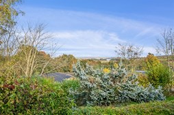 Hvedetoften 4 og 1 anden boliger er kommet til salg denne uge i Kirke Såby - se boligerne her.