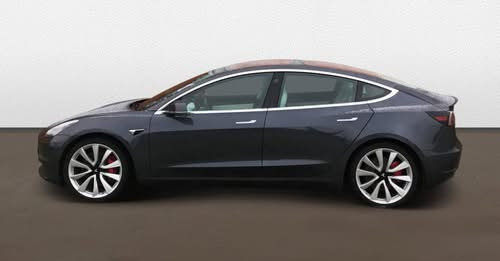 Hals Auto A/S viser Tesla Model 3 i topform som brugt bilmulighed