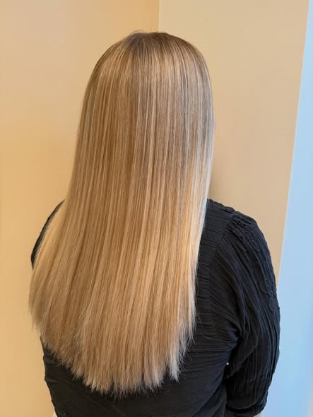 Gitte hos Hairways skaber naturlige reflekser med Eprés for hårbeskyttelse og glans