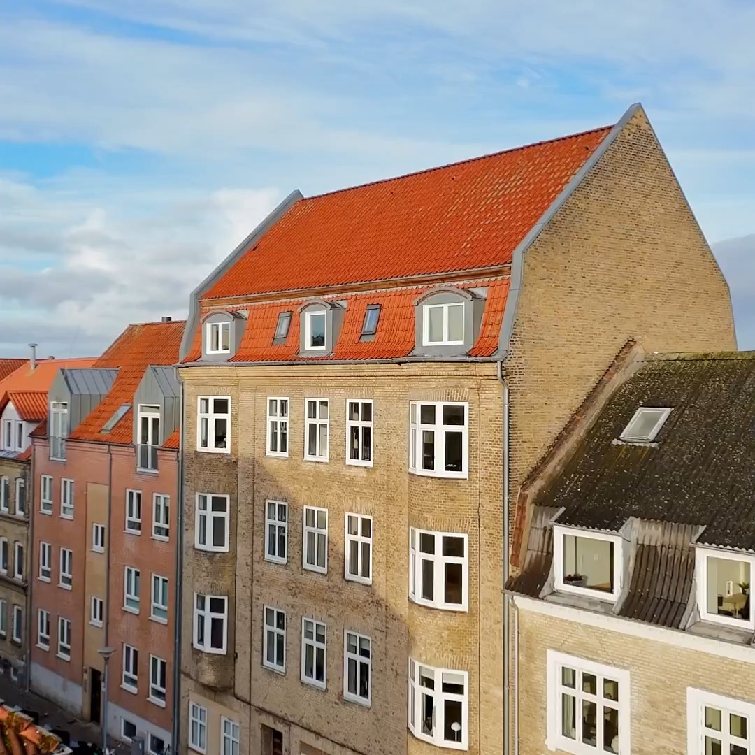 Mæglerhuset Aalborg byder på toværelses lejlighed med altan i hjertet af Vestbyen