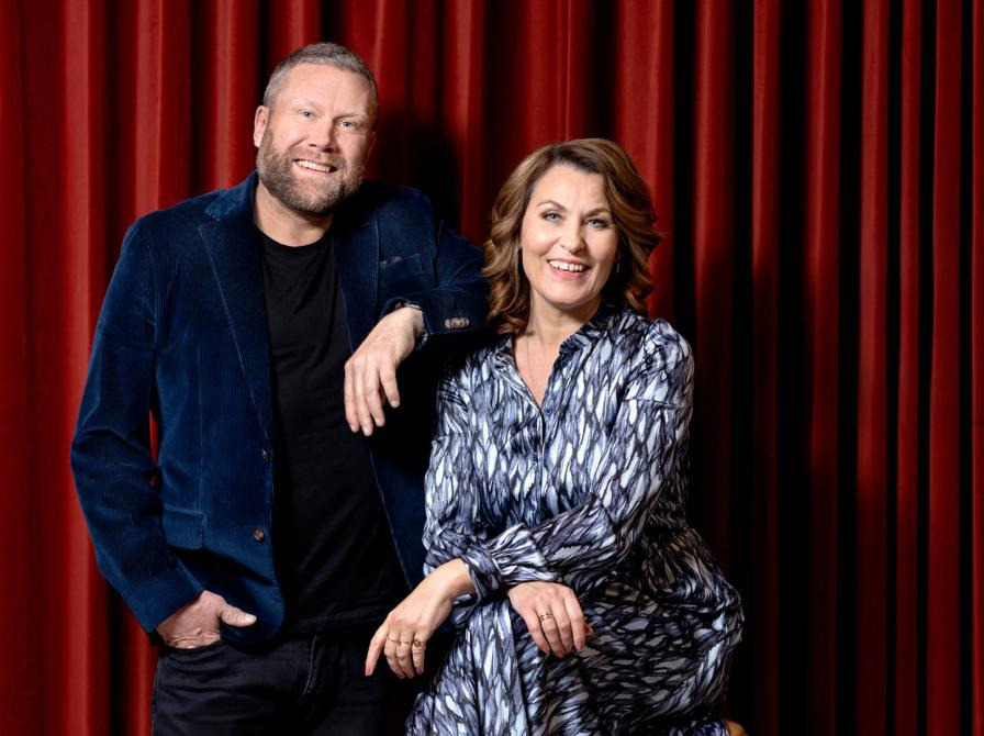 Julestemning på Hadsten Bibliotek: Musik og julemanden venter