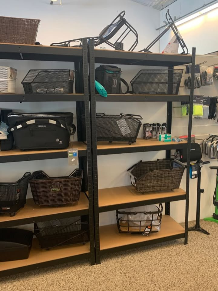 Birks Bike Shop ApS tilbyder et stort udvalg af cykelkurve og tasker