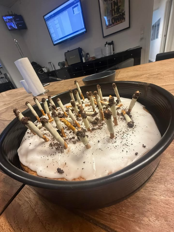 Brink's fejrer Mikkels røgfrie år med imponerende kage