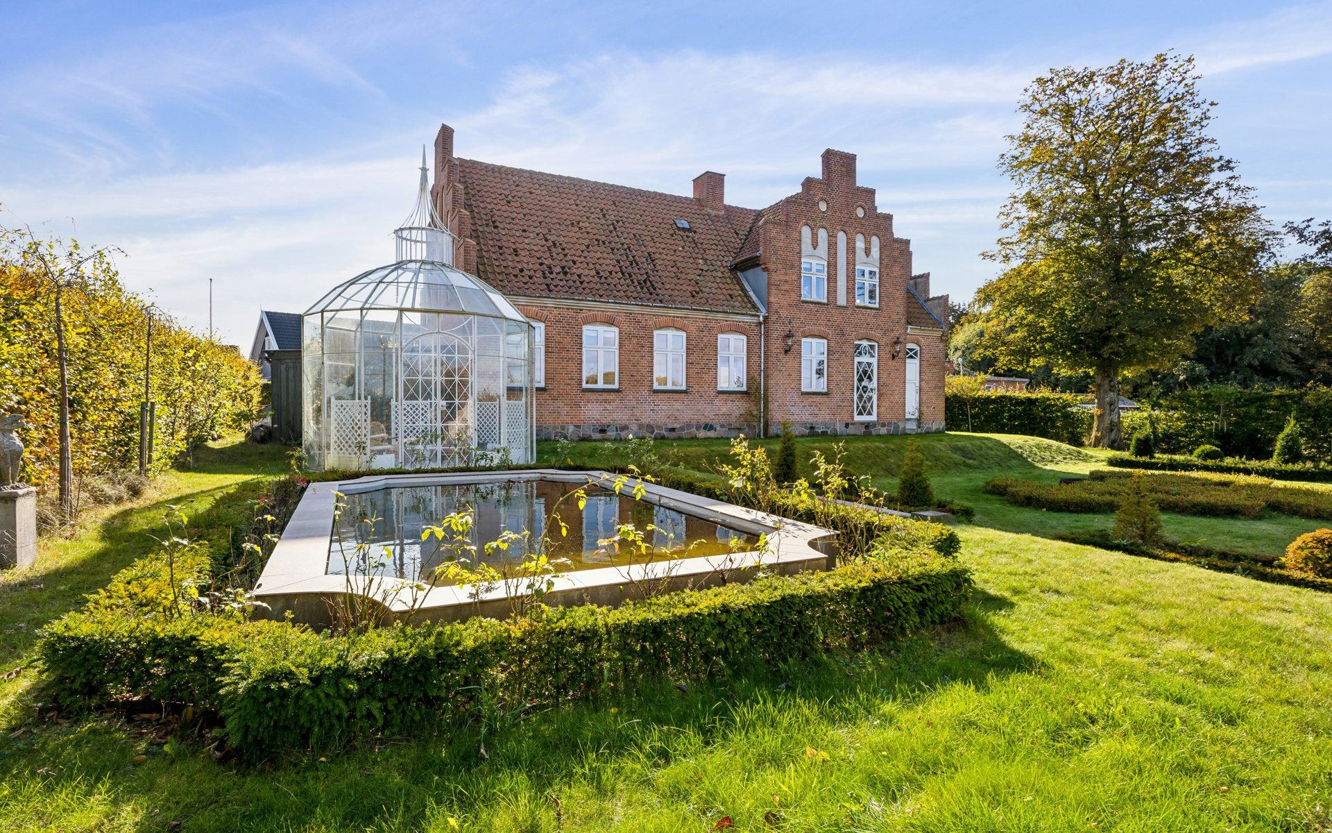 Netop kommet til salg: Knudstrupvej 8 en af Høngs dyreste adresser