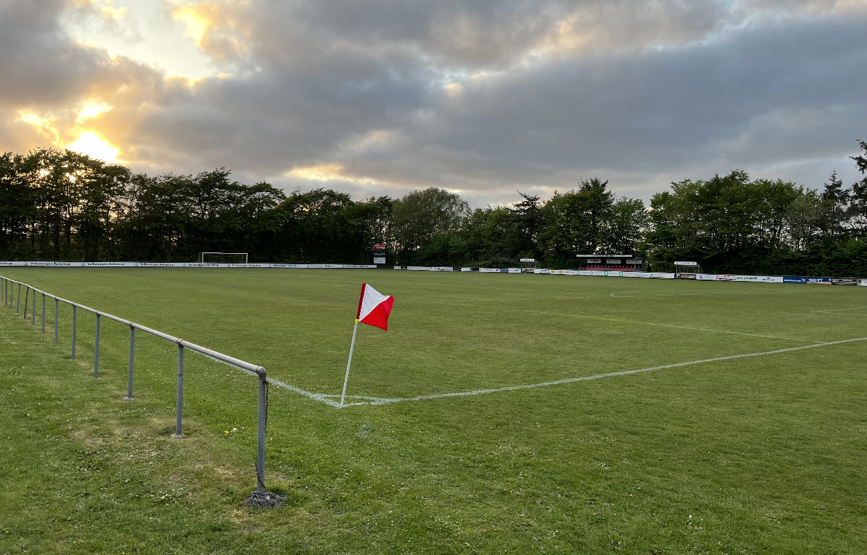 Højslev slider sig til tre vigtige point: “En fed og fuldt fortjent sejr“