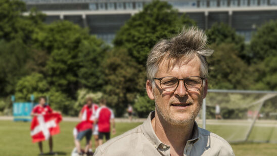 Reparationer og fodboldhistorier på Lemvig Bibliotek