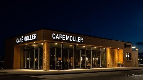 Café Møller i Hirtshals klar til en travl sæson med nye åbningstider