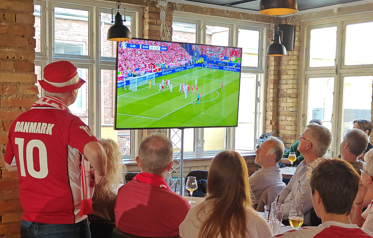 CoisBar og Danish HiFi Sorø går sammen om at vise EM i fodbold