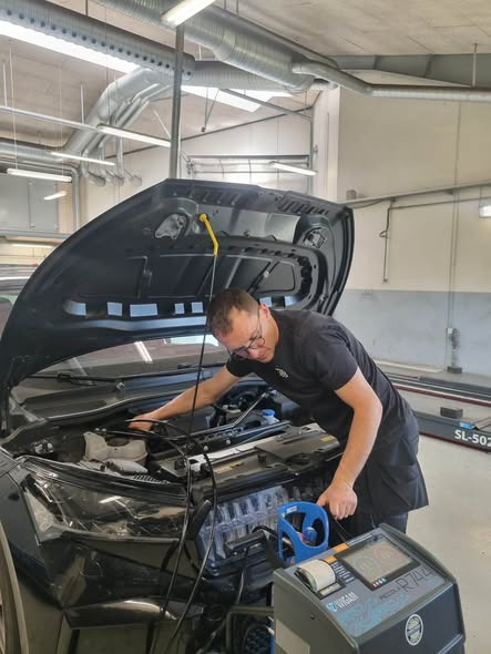 JK Auto ApS udfører airconditionservice på alle elbiler