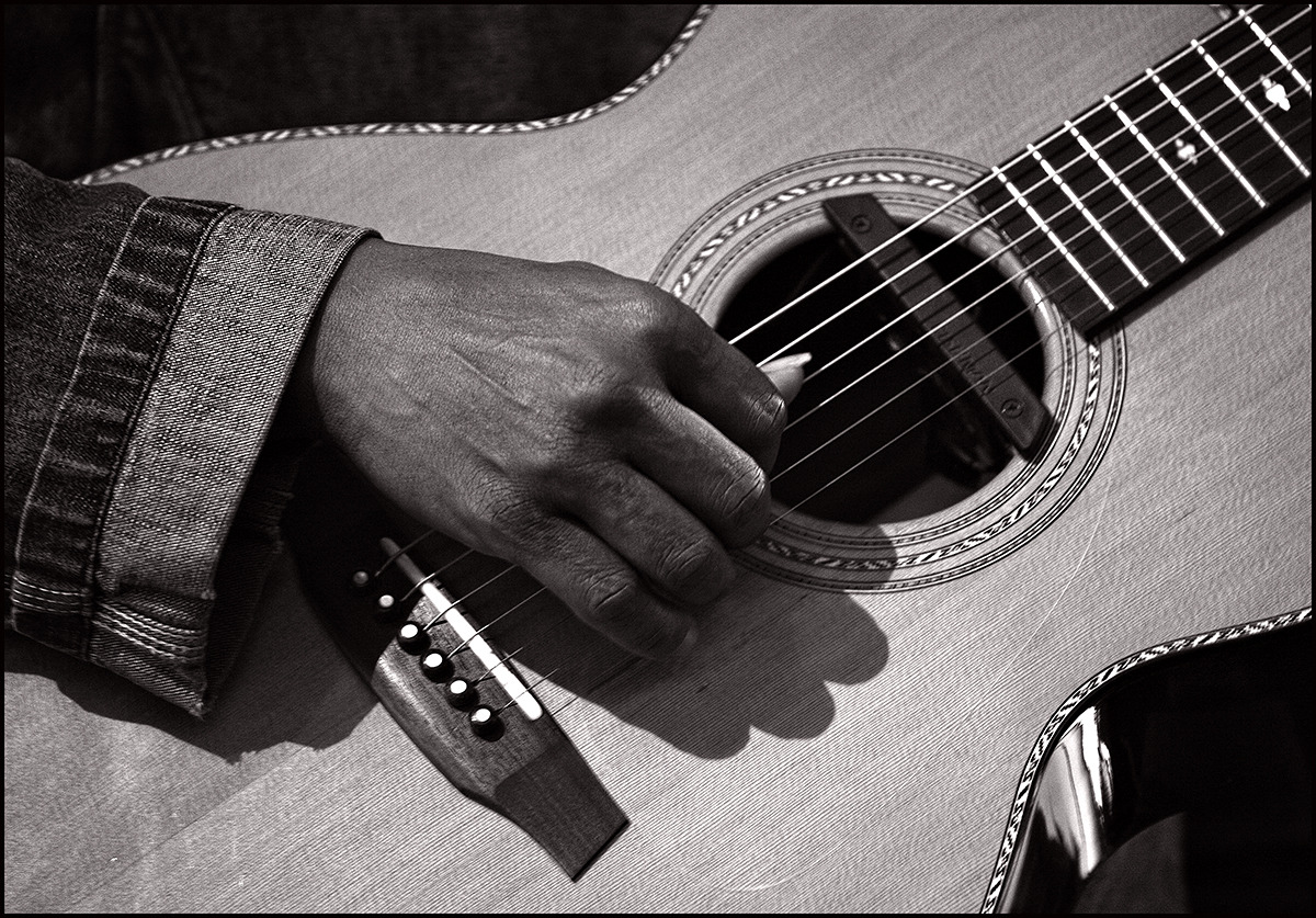 Oplev en nostalgisk 80-90'er koncert med Poul Halberg & Friends