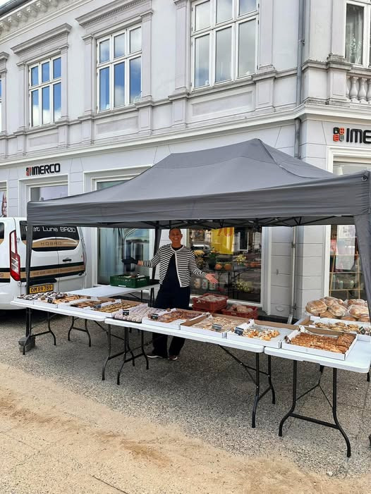 Det Lune Brød står klar med friskbagte sager til Open By Night / Farmer Night