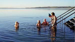 Vinterbadning vinder frem i Thisted med stigende medlemstal og naturskønne omgivelser